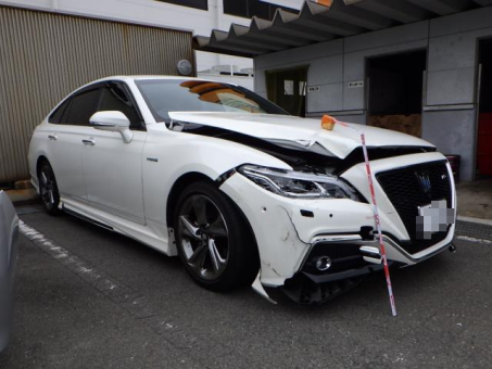 Поврежденные и аварийные автомобили 0